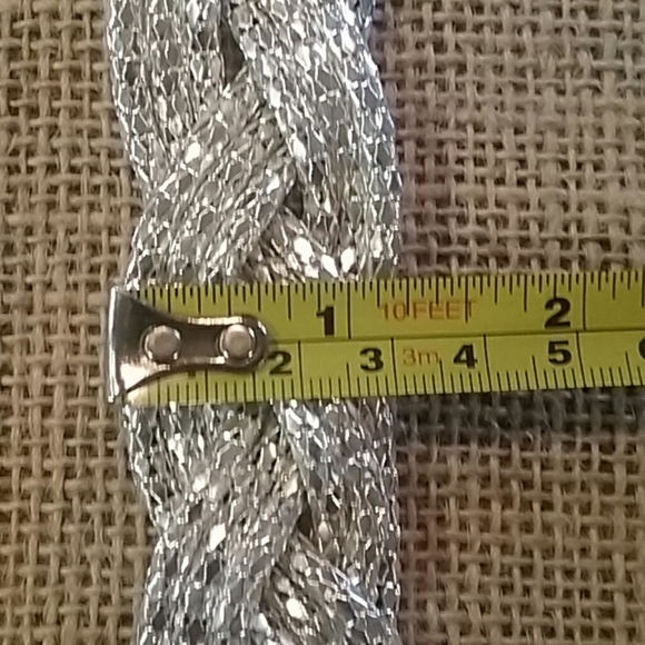 Beautiful choker... special occasions!! Silver - Picture 5 of 5